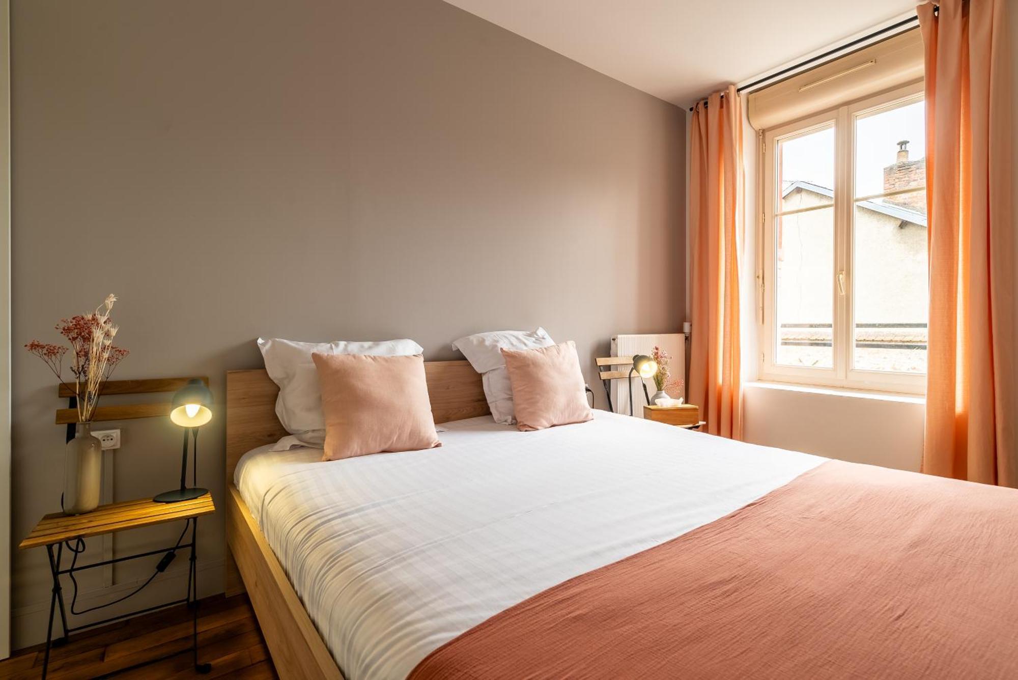 Mon Appart'Hotel - Gare De Limoges - Appartement Familial - Parking En Supp Экстерьер фото